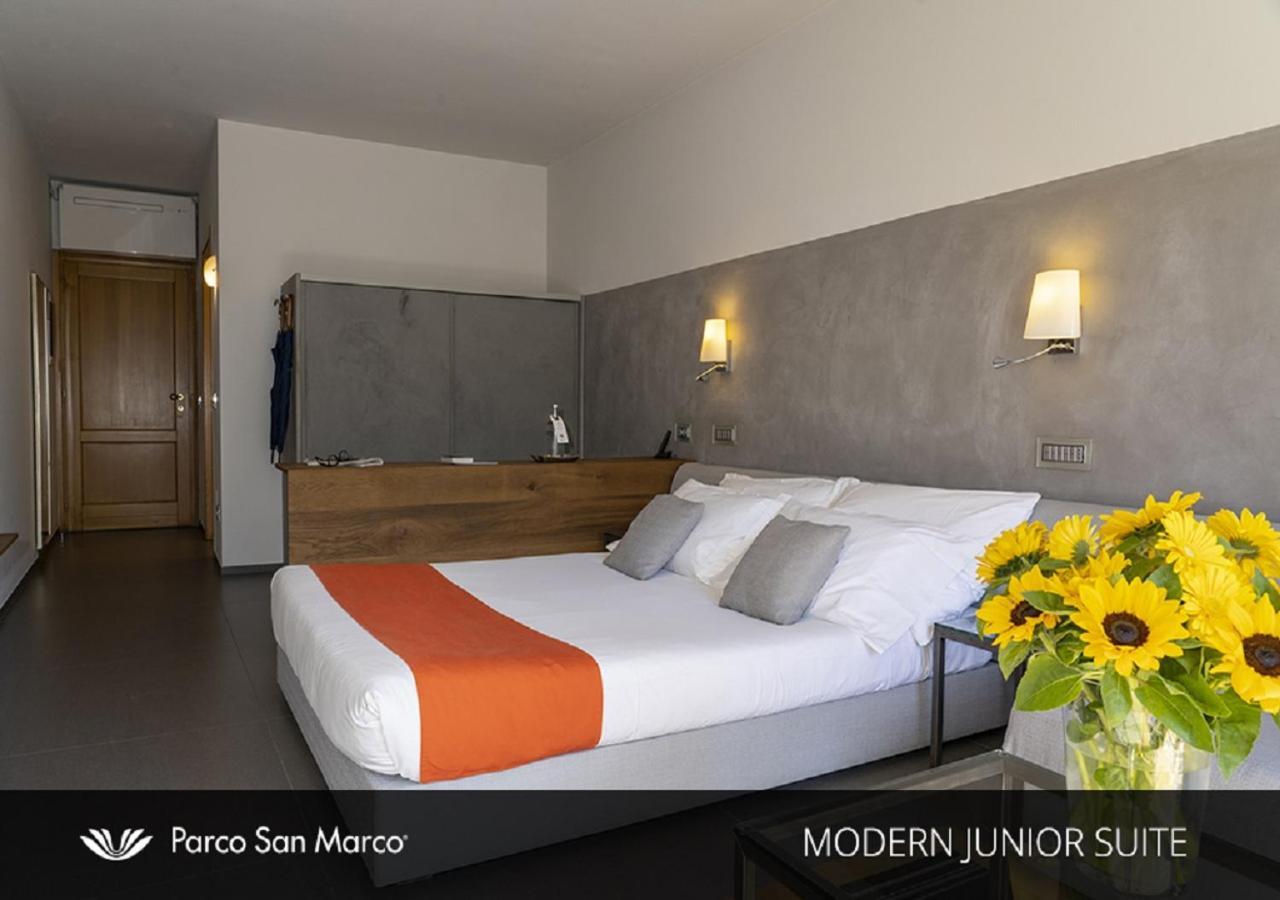 Parco San Marco Lifestyle Beach Resort ポルレッツァ エクステリア 写真